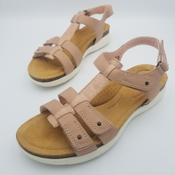NWOT Clarks April Cove Sandals Blush Leather Cuir Beige Rose, Women's 9.5, SOFT! - Picture 5 of 13